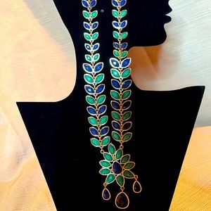 Amrita Singh Woman’s fashion necklace. Navy, green & gold.